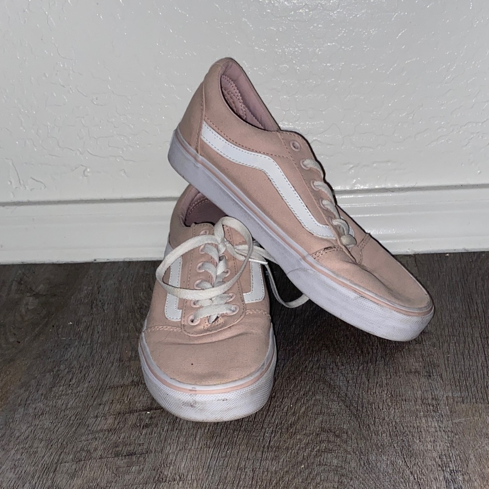 Vans Women's Pink and White Sneakers